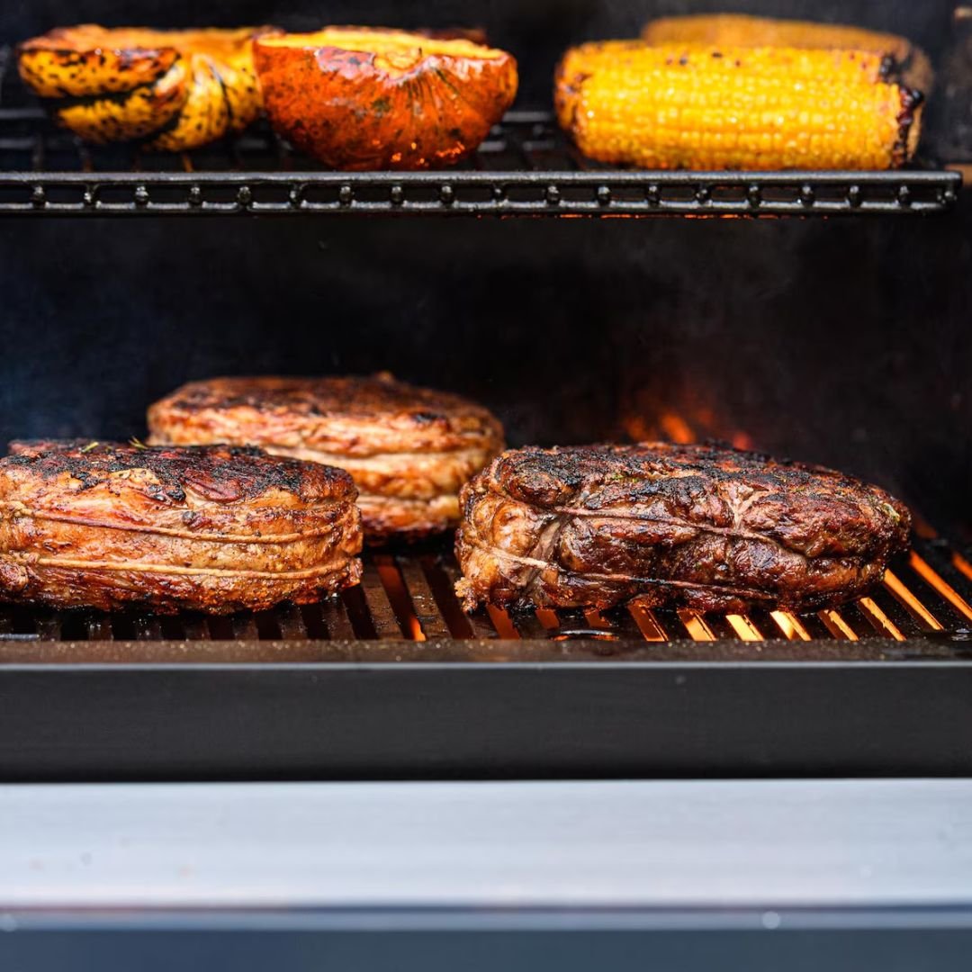 Masterbuilt Gravity Series® 1050 Digital Charcoal Grill + Smoker - MB20041220