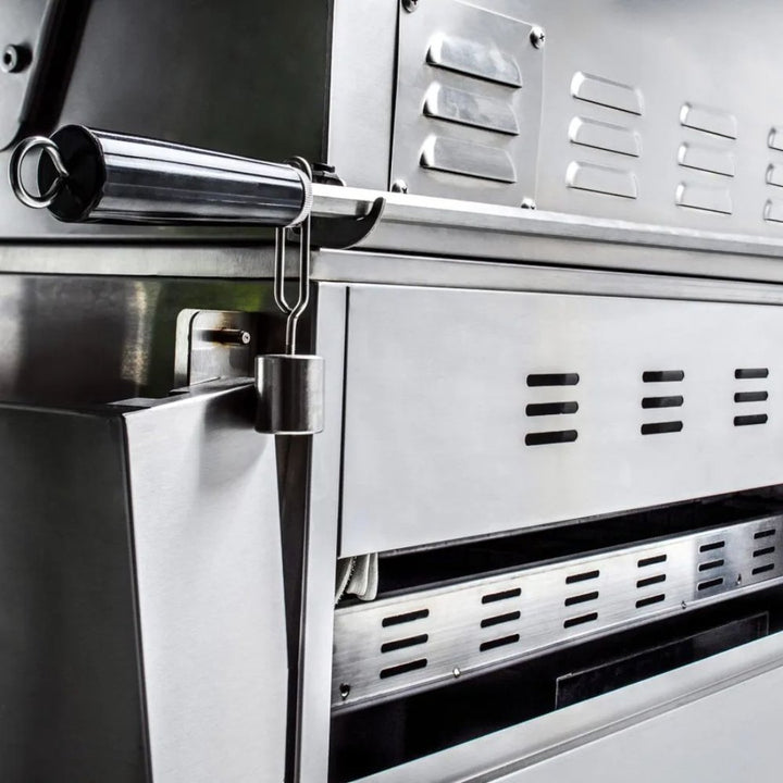 Blaze Professional 44-Inch 4 Burner Built-In Gas Grill With Rear Infrared Burner- BLZ-4PRO-NG(LP)