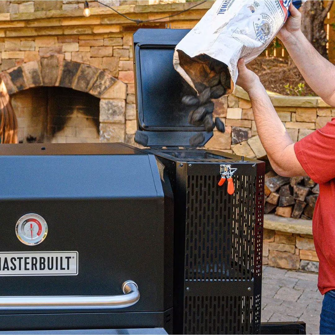 Masterbuilt Gravity Series® 800 Digital Charcoal Griddle + Grill + Smoker - MB20040221