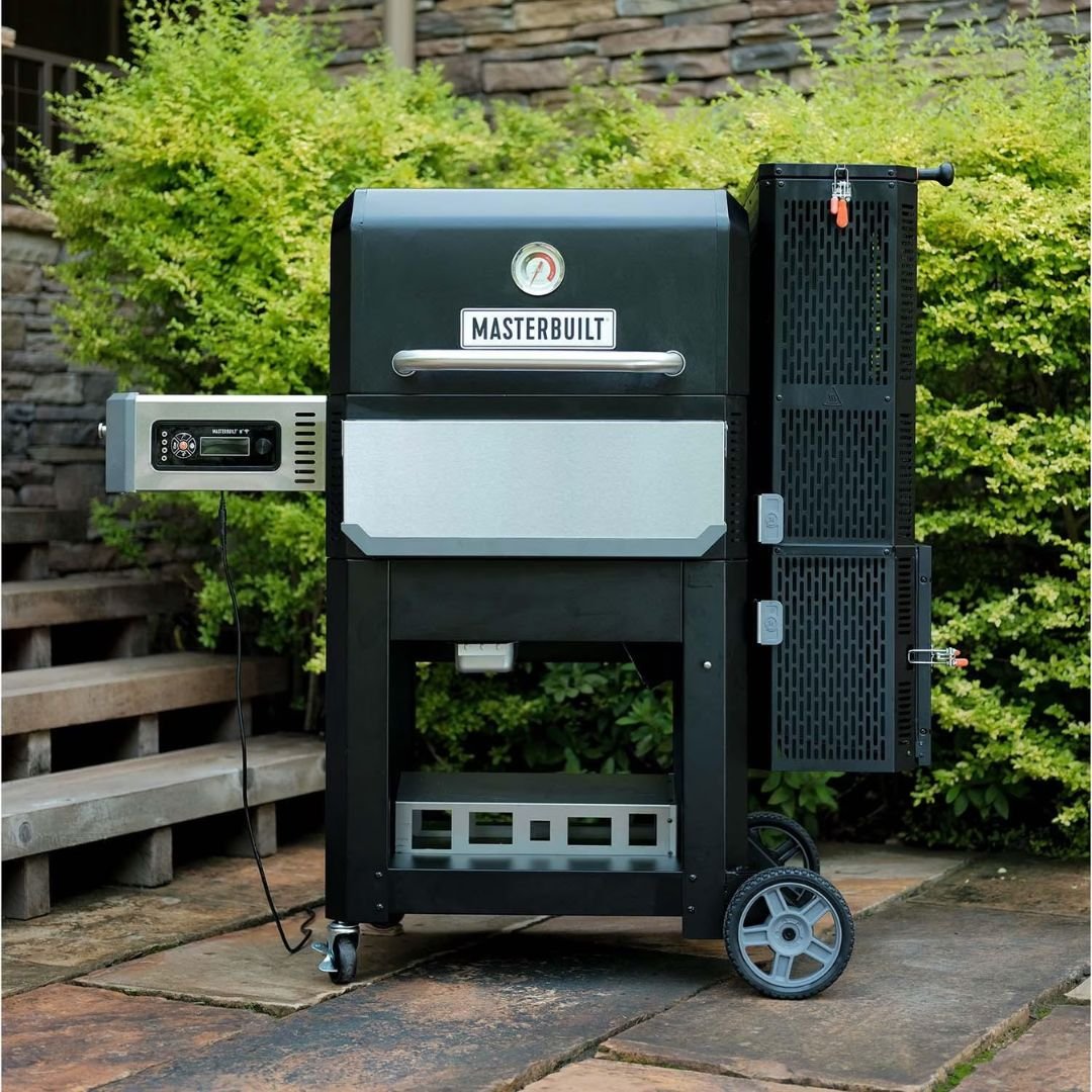 Masterbuilt Gravity Series® 800 Digital Charcoal Griddle + Grill + Smoker - MB20040221