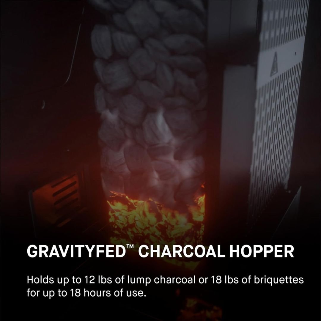 Masterbuilt Gravity Series® 600 Digital Charcoal Grill + Smoker - MB20041023