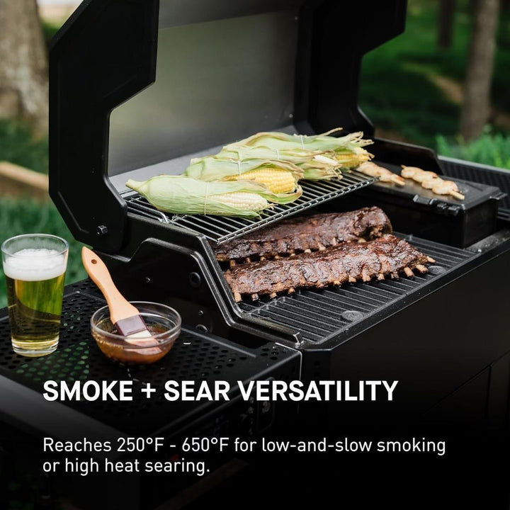 Masterbuilt AutoIgnite™ Series 545 Digital Charcoal Grill and Smoker - MB20041124
