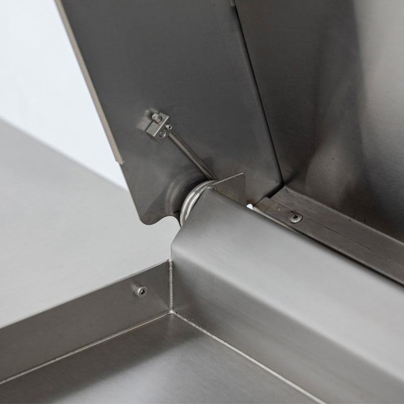 Blaze LTE PRO 40-Inch Built-in Gas Griddle w/ Digital Temperature Screen & Lift-Assist Lid - BLZ-GRIDDLE40-NG(LP)