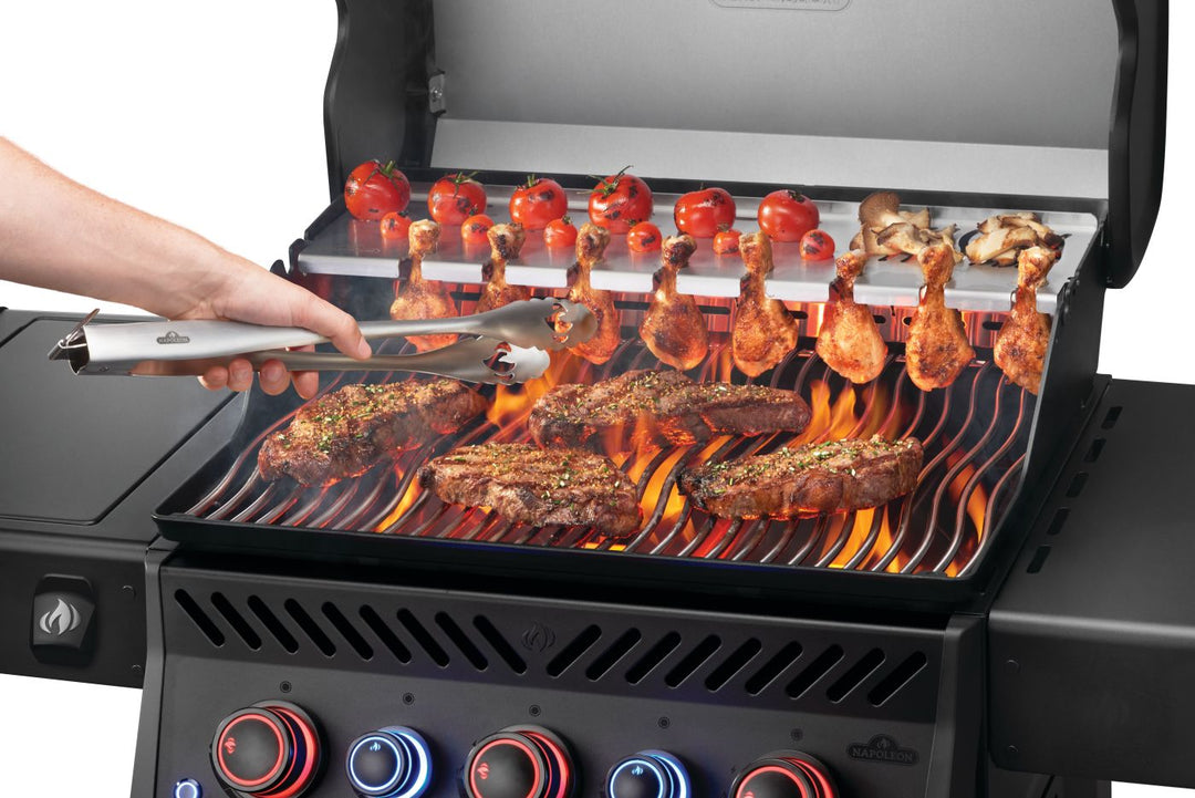 Napoleon Phantom Rogue® PRO-S 425 RSIB with Infrared Side and Rear Burner  5 Burners RPS425RSIB(N)PK-2-PHM