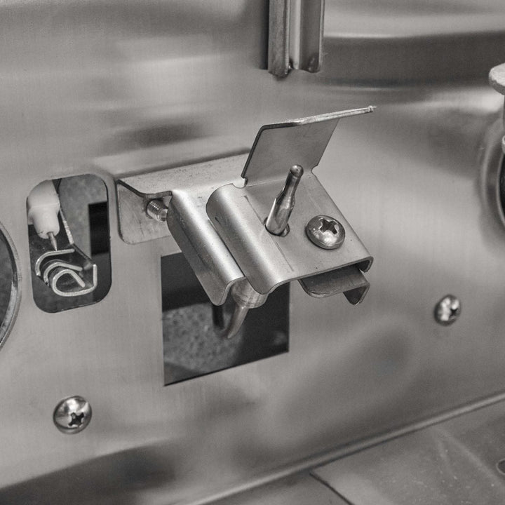 Coyote CL-Series 36-in 4-Burner Built-In Gas Grill w/ Lift-Assist Hood & Safety Valve - C3CL36