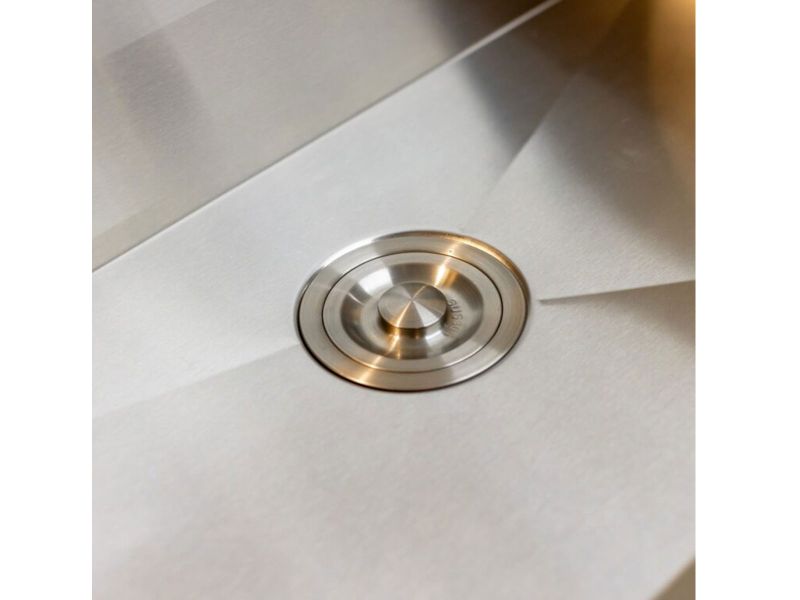 Summerset 32-Inch Outdoor Rated Farmhouse Sink and Faucet Package - SNK-32FH-P